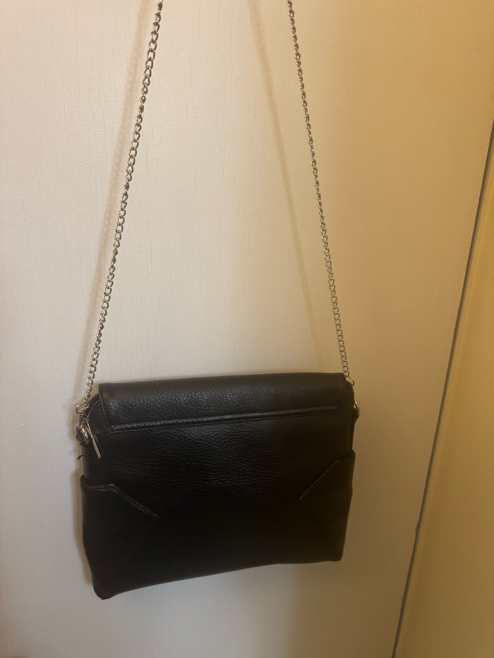 Mat & Nat Classic Black Vegan Leather Crossbody Shoulder Bag